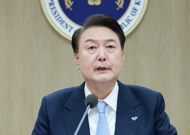 윤석열 대통령이 26일 서울 용산 대통령실 청사에서 열린 국무회의에서 발언하고 있다. 연합뉴스